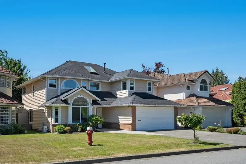 6066 MARTYNIUK PLACE - photo 1 of 32