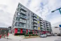708 384 E 1ST AVENUE - thumbnail 2