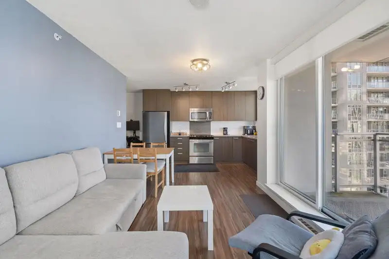 2606 13325 102A AVENUE - photo 3 of 21