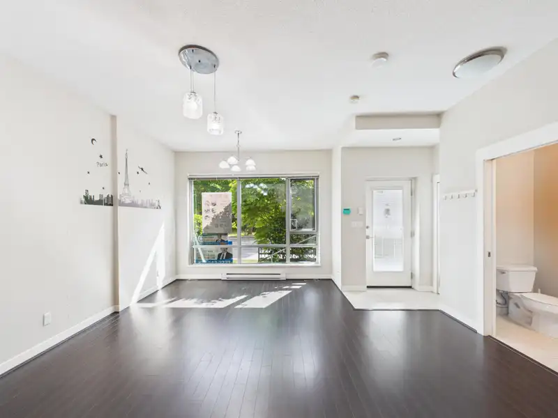 3 6733 BUSWELL STREET - photo 3 of 13