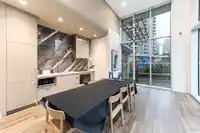 1009 5685 HALLEY AVENUE - thumbnail 2