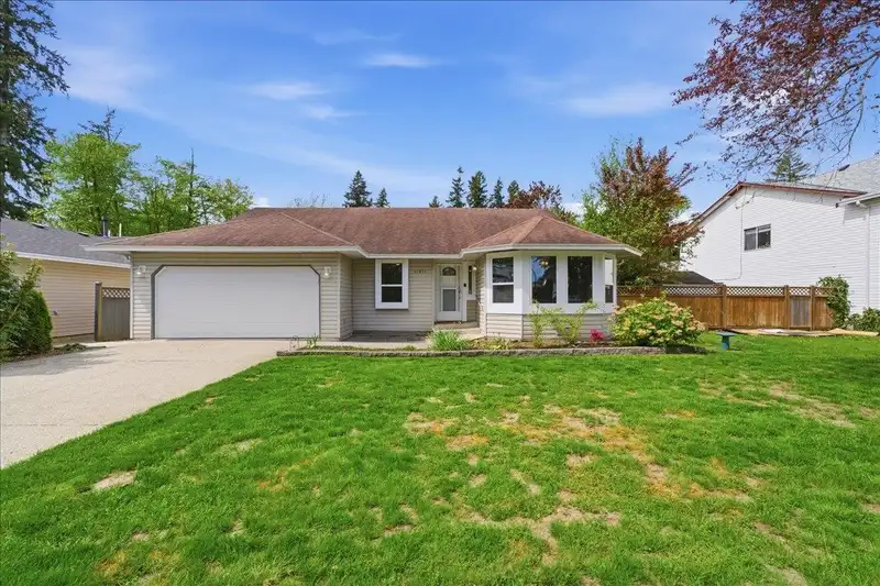11911 238B STREET - photo 3 of 34