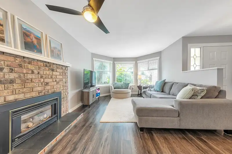 9286 212 STREET - photo 2 of 30