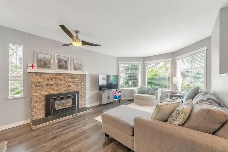 9286 212 STREET - photo 3 of 30