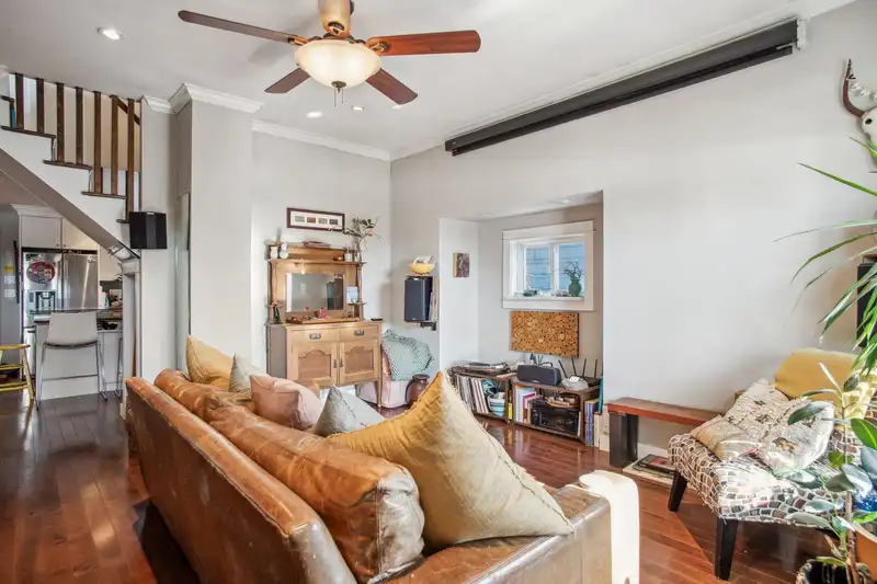 3617 ADANAC STREET - photo 4 of 32