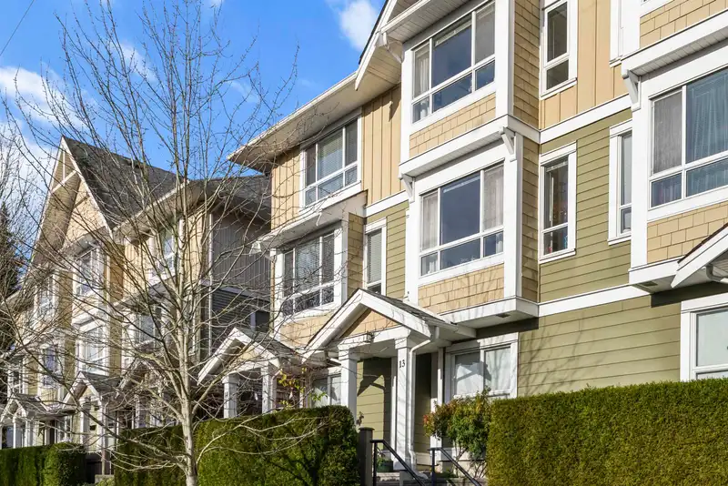 13 20159 68 AVENUE - photo 3 of 36