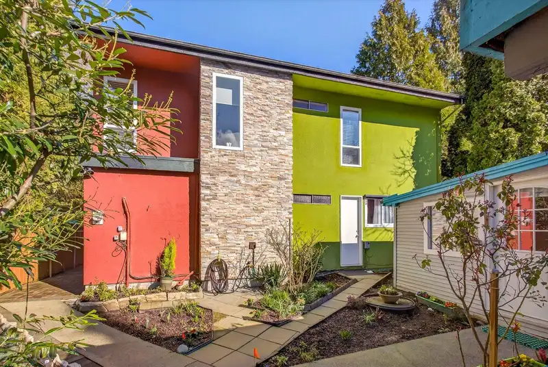 3005 ALDERBROOK PLACE - photo 1 of 40