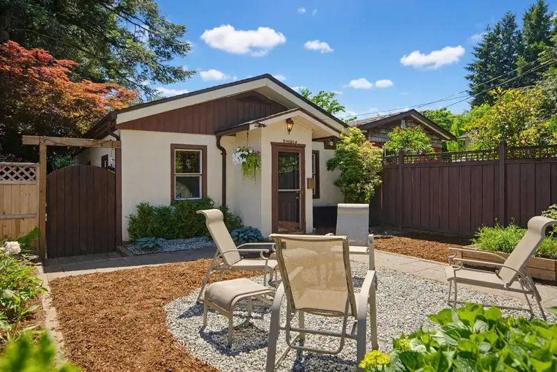 32904 3 AVENUE - photo 3 of 34