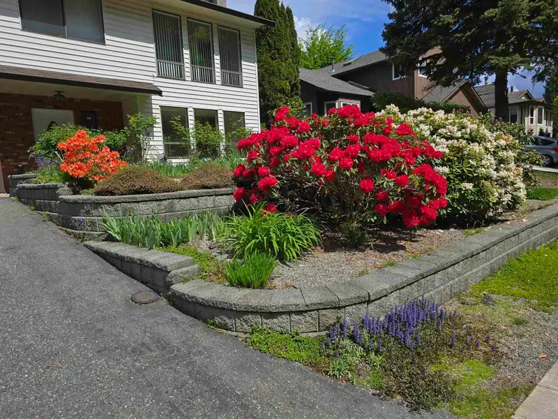 1273 LYNWOOD AVENUE - photo 2 of 38