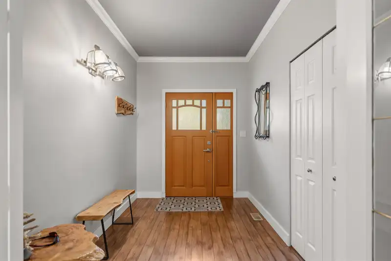 8029 SOUTHWOOD ROAD - photo 4 of 39