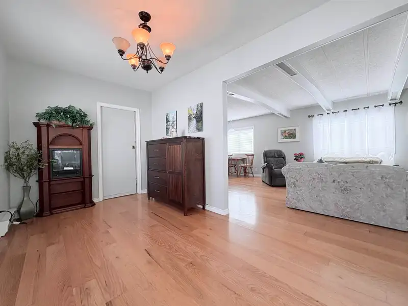 97 2315 198 STREET - photo 4 of 31