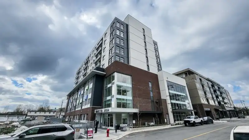 711 27254 ALDERGROVE TOWN CENTRE DRIVE - photo 1 of 27