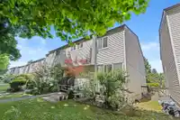 122 3461 E 49TH AVENUE - thumbnail 1