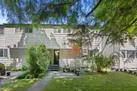 122 3461 E 49TH AVENUE - thumbnail 2