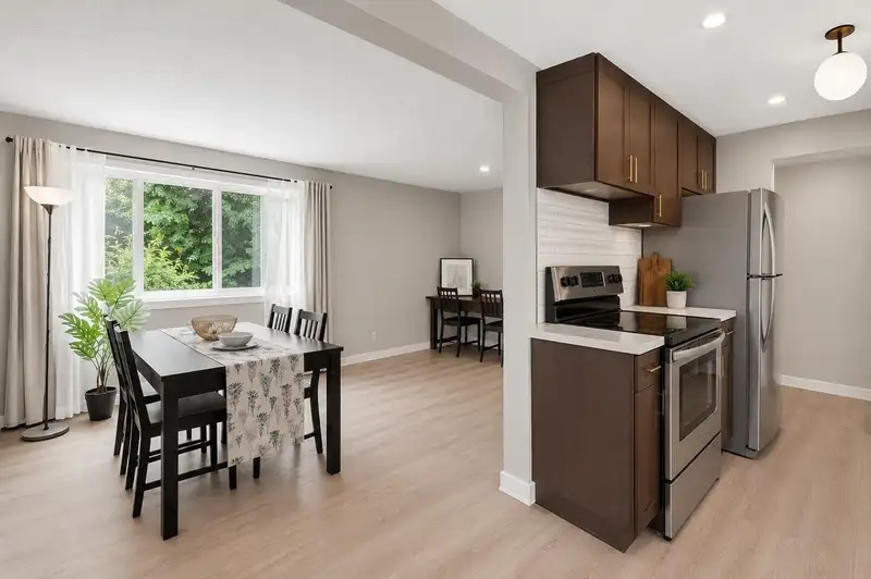 122 3461 E 49TH AVENUE - photo 4 of 39