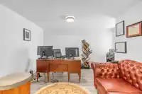 8 2425 EDGEMONT BOULEVARD - thumbnail 35