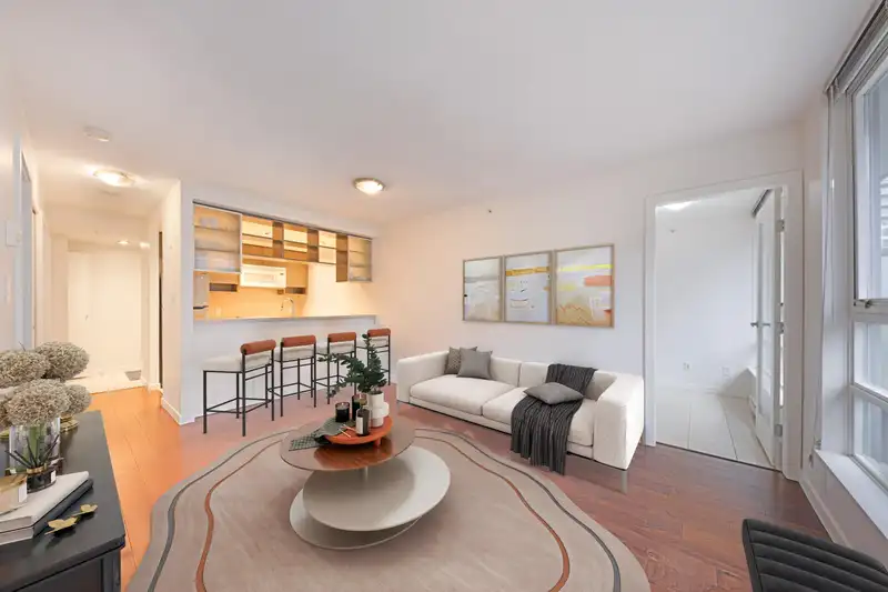 307 928 BEATTY STREET - photo 2 of 30