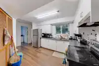 2944 271 STREET - thumbnail 10