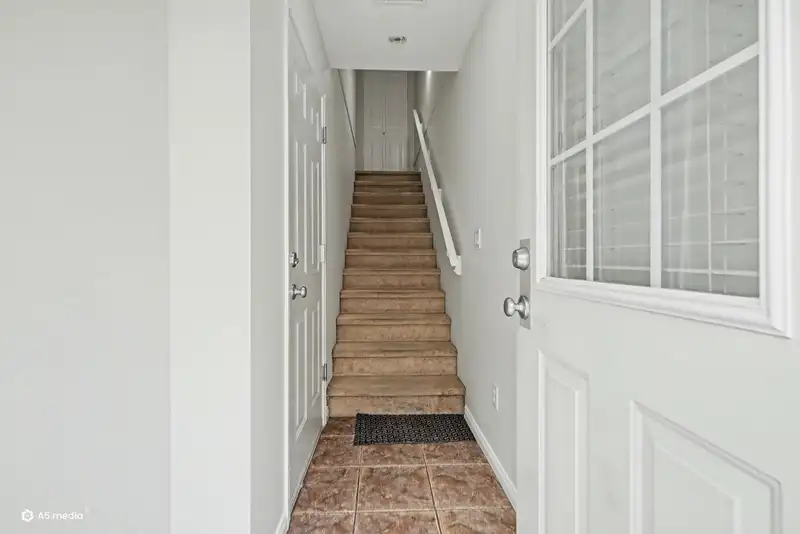 13 6533 121 STREET - photo 4 of 26