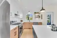 3 10392 240A STREET - thumbnail 8