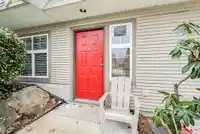 35186 LABURNUM AVENUE - thumbnail 2