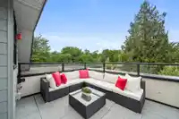 7 856 ORWELL STREET - thumbnail 23