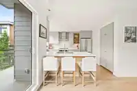 7 856 ORWELL STREET - thumbnail 9