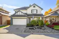 1078 EUPHRATES CRESCENT - thumbnail 1