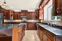 7041 198A STREET - thumbnail 11