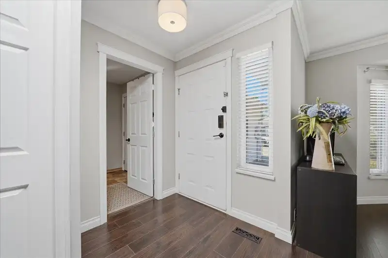12110 BLOSSOM STREET - photo 3 of 30