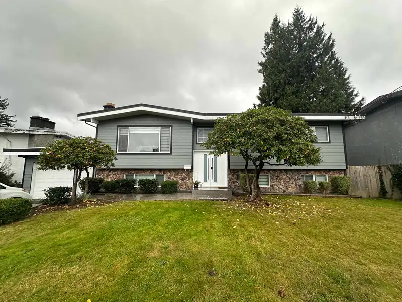 32668 PANDORA AVENUE - photo 1 of 25