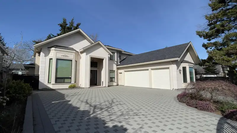 8371 MOWBRAY ROAD - photo 1 of 30
