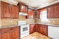 7161 151 STREET - thumbnail 14
