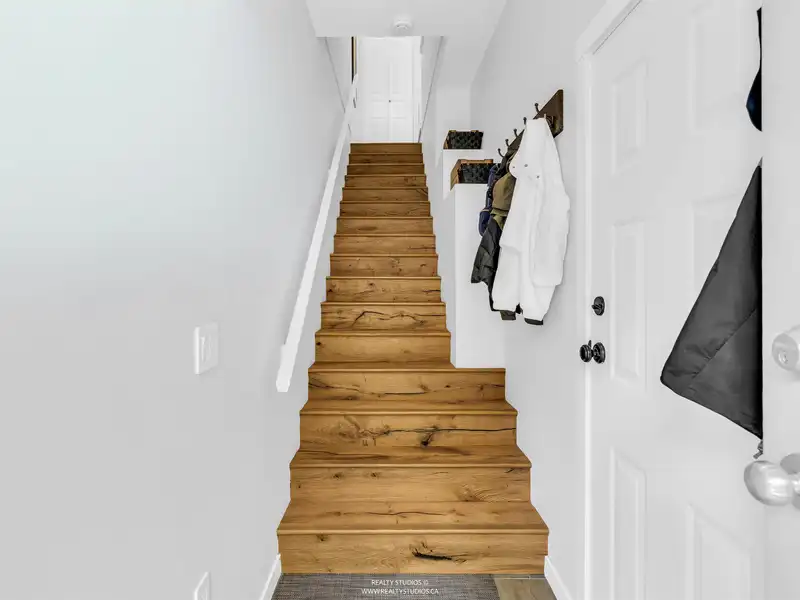 34 2000 PANORAMA DRIVE - photo 2 of 39