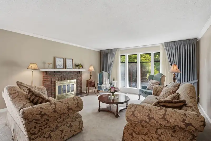 6713 NICHOLSON ROAD - photo 4 of 40