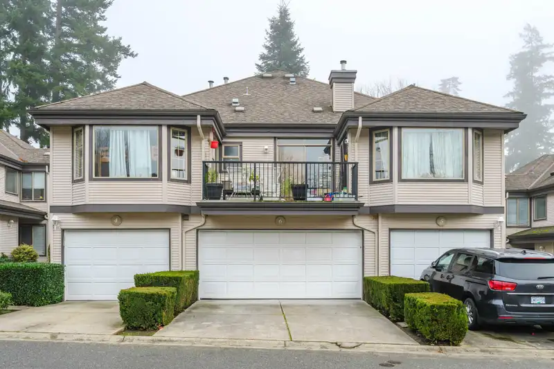 6 15840 84 AVENUE - photo 1 of 40