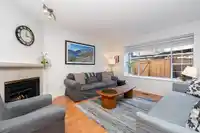 10 901 W 17TH STREET - thumbnail 1