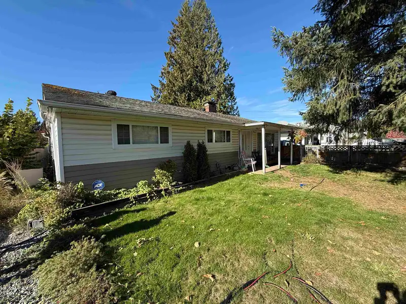 12129 222 STREET - photo 2 of 18