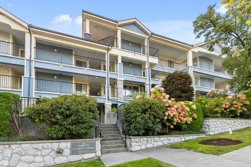 404 102 BEGIN STREET - photo 1 of 22