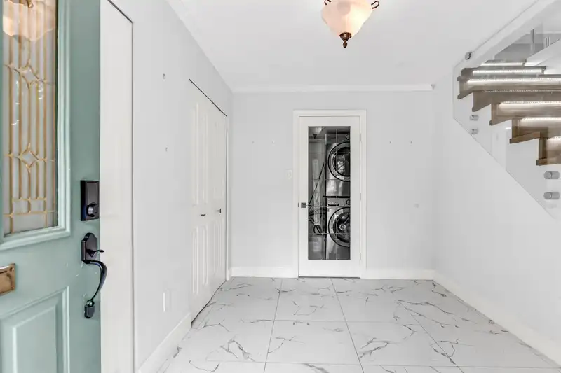 20431 40B AVENUE - photo 2 of 28