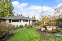9585 DAWSON CRESCENT - thumbnail 3
