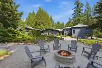 3552 BEACH AVENUE - thumbnail 1
