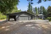 3552 BEACH AVENUE - thumbnail 29