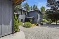 3552 BEACH AVENUE - thumbnail 33
