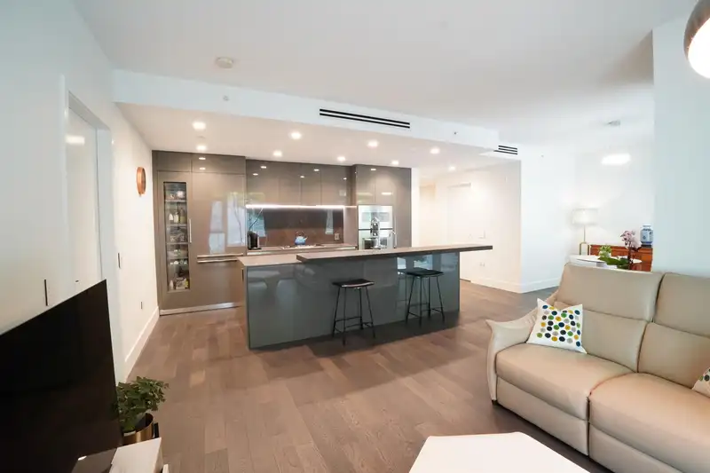 102 375 W 59TH AVENUE - photo 3 of 40