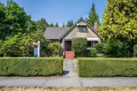 6857 LABURNUM STREET - thumbnail 1