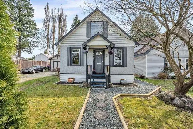 20324 HAMPTON STREET - photo 1 of 27
