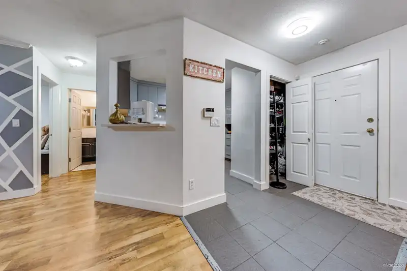 114 7151 121 STREET - photo 3 of 22