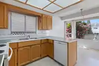 1143 163B STREET - thumbnail 4