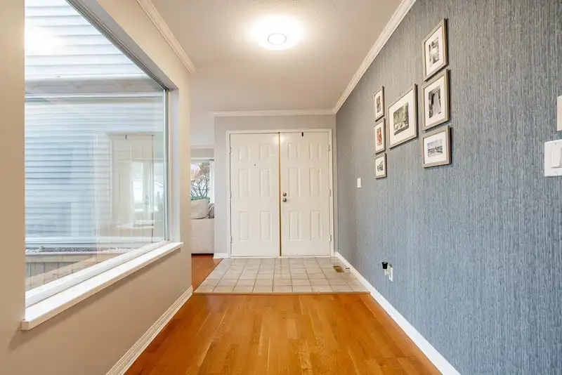 1285 163A STREET - photo 4 of 37